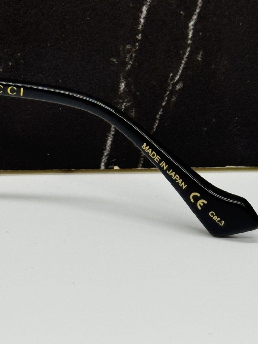 NEW GUCCI GG0743S 001 SUNGLASSES GOLD/GRAY UNISEX EYEWEAR - Picture 10 of 11